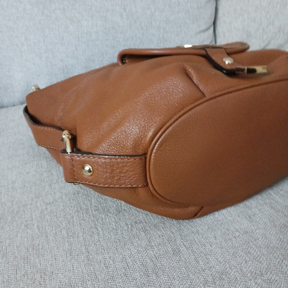 Michael Kors brown soft genuine leather bucket bag - Picture 6 of 14